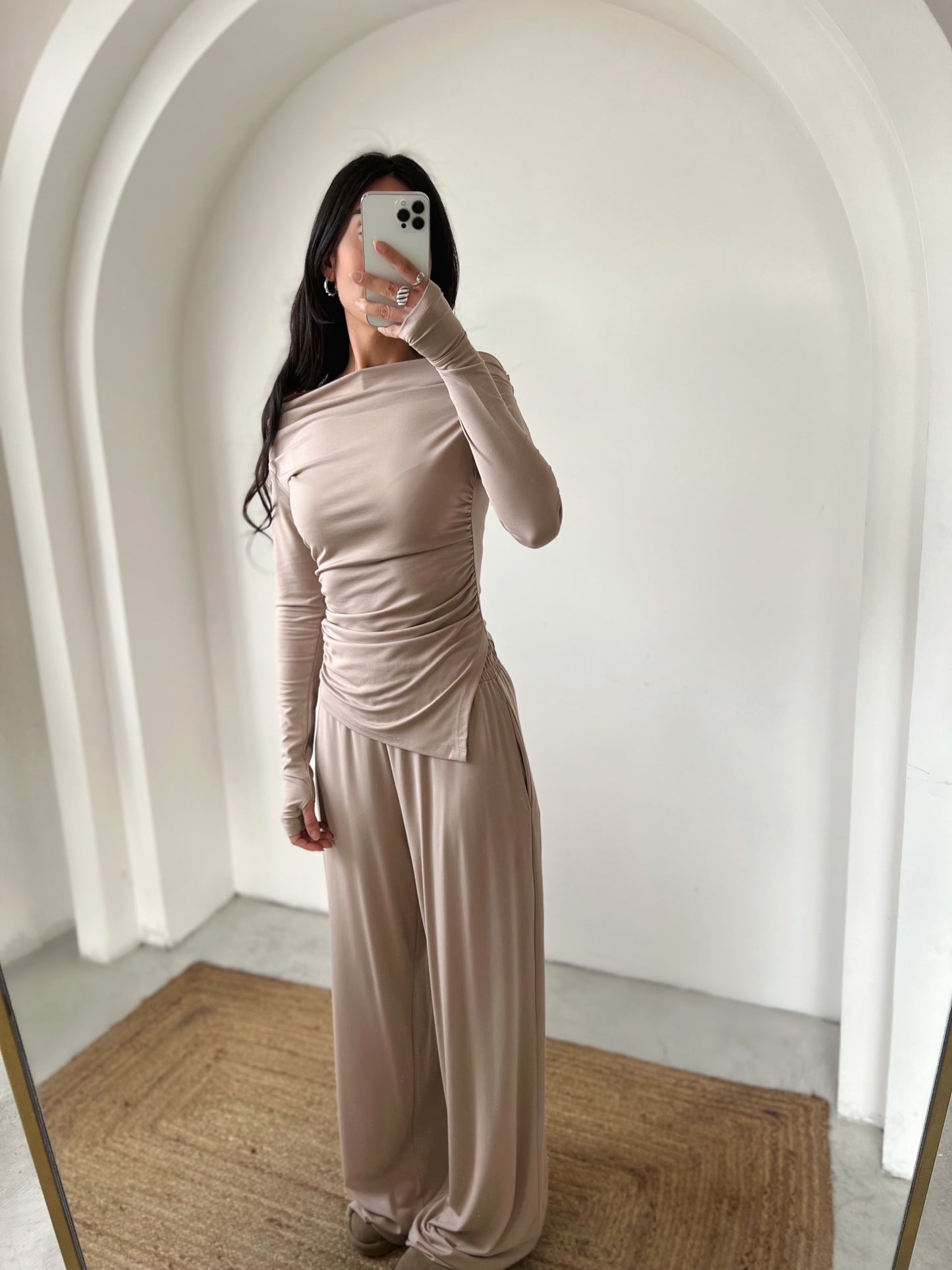 Modal Kumaş Drapeli Bej Bluz-Pantolon Takım